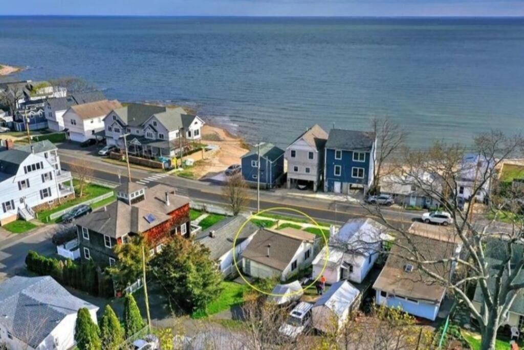 Beachy Bay Breeze Bungalow 2Br With Parking And Close To Many Amenities. Вест-Гейвен Екстер'єр фото